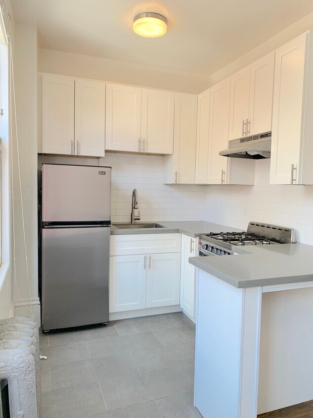 Primary Photo - 424 Ellis St