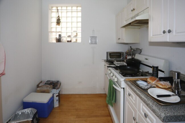 Foto del edificio - 1436 W Belle Plaine Ave