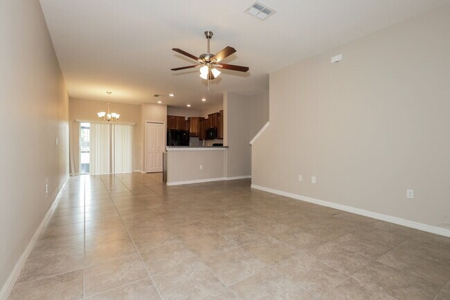Building Photo - 12926 Utopia Gardens Way