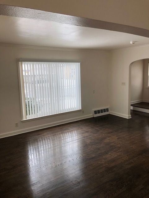 Building Photo - 3 Bedroom Single Family Home