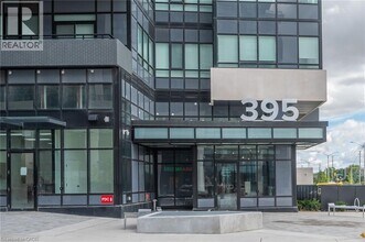 Building Photo - 395 Dundas St W