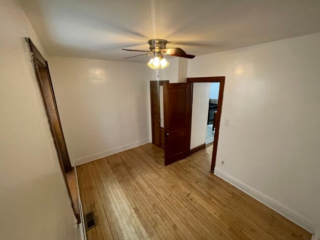 Foto del edificio - 4829 S Tripp Ave