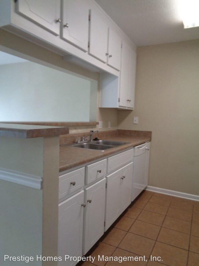 Foto del edificio - 2 br, 2.5 bath House - 218 Claremont Ave
