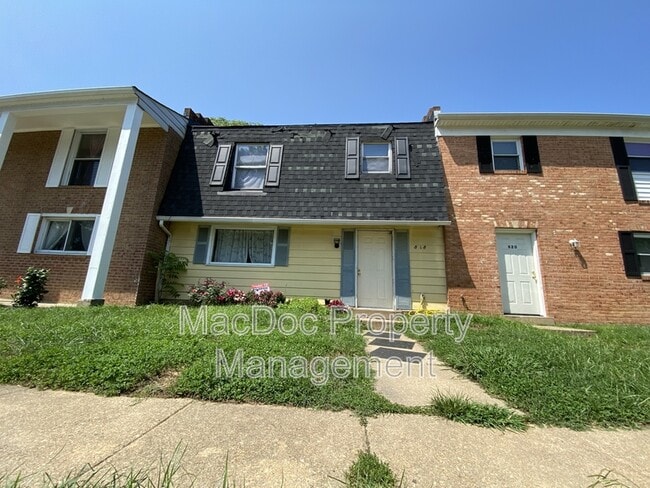 Building Photo - 818 Anvil Rd