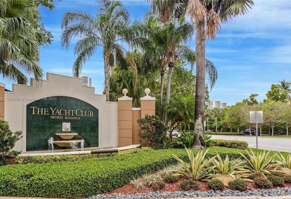 Photo - 19801 East Country Club Drive, Aventura, FL 33180 - 2 BR 2 BA Condo