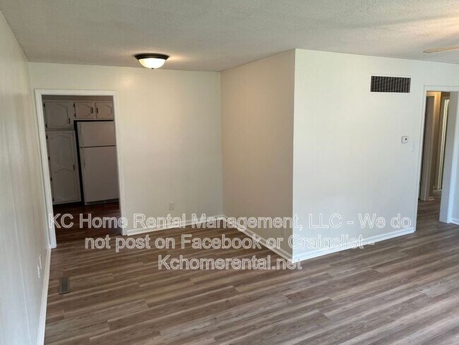 Foto del edificio - 804 NE 66th Terrace