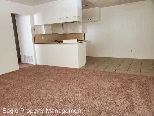 Building Photo - 2 br, 1.5 bath House - 3713 Moonbeam Dr