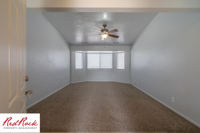 Foto del edificio - Upgraded 3 Bedroom Home in Bloomington Hills