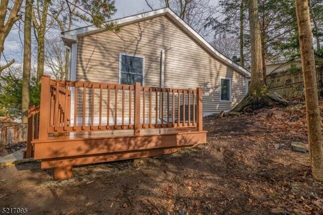 Building Photo - 58 Tufts Trail