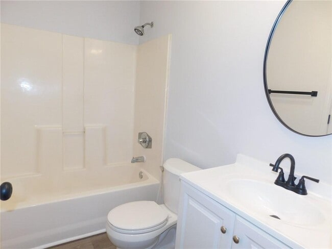 Building Photo - 94 Rock Garden Pl