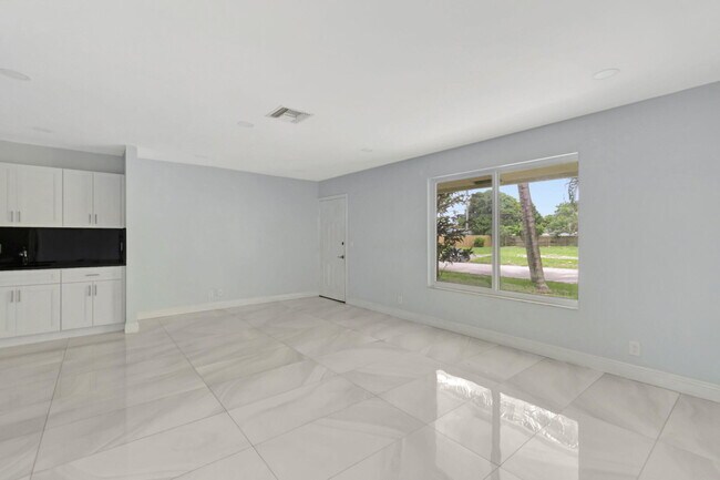 Foto del edificio - 4338 Forest Rd