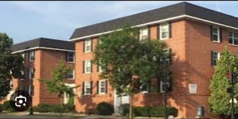 Foto principal - 4333 N Oakland Ave