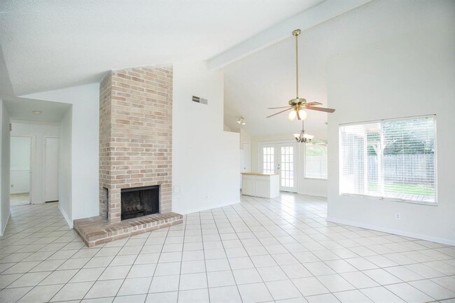 Building Photo - 2907 Garden Ln