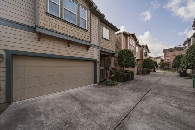Foto del edificio - 5832 Darling St