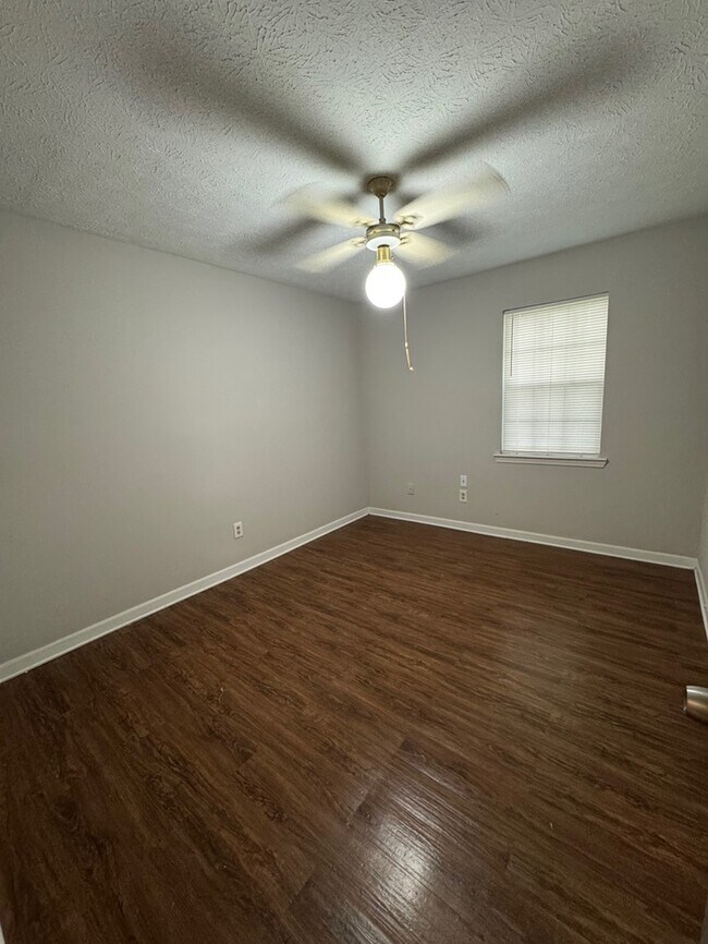 Building Photo - 2945 Sawgrass Trail SW