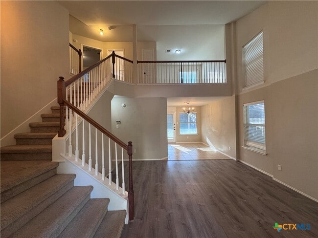 Foto del edificio - 5200 Lions Gate Ln