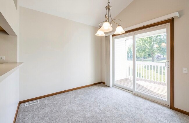 Foto del edificio - 2424 Dawson Ln