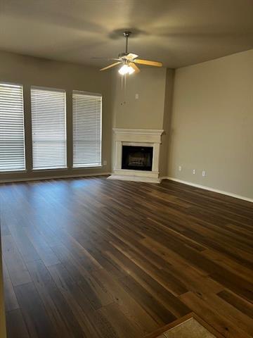 Foto del edificio - 701 Branchwood Dr