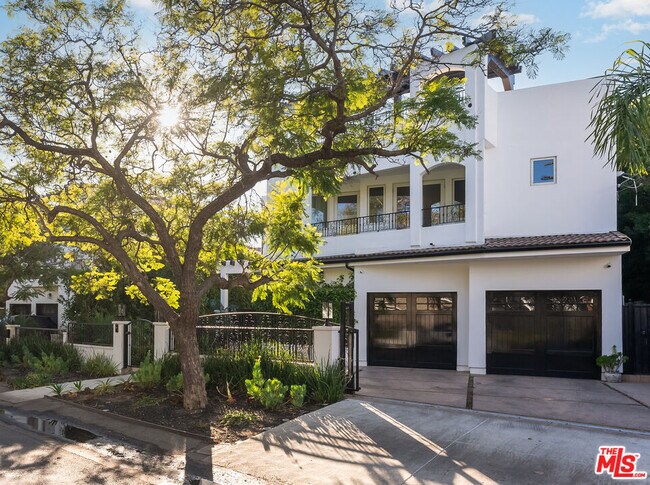 Foto del edificio - 345 S Saltair Ave