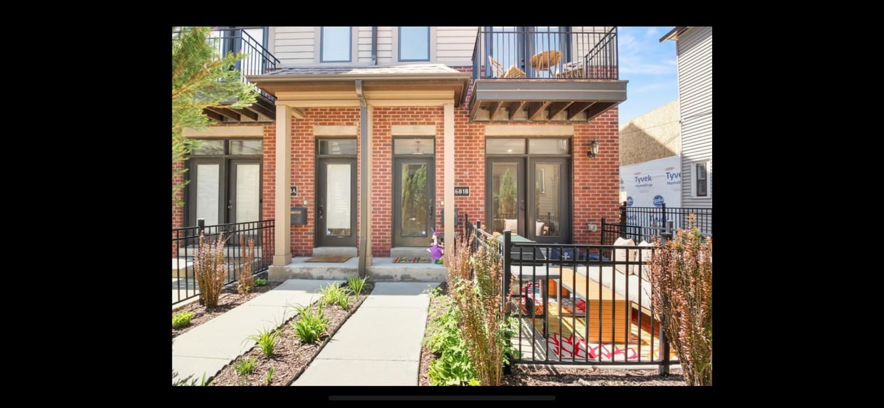 Primary Photo - 1681 N Humboldt Ave