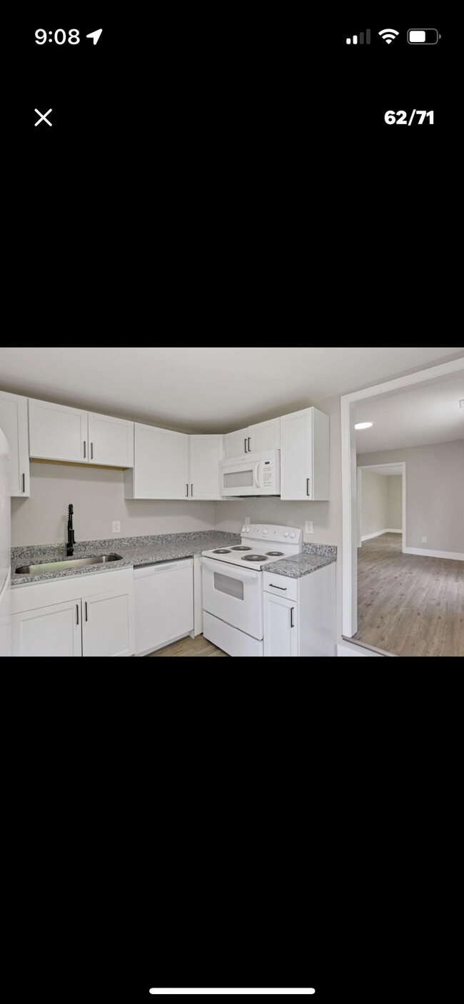 Building Photo - 522 N Madriver St