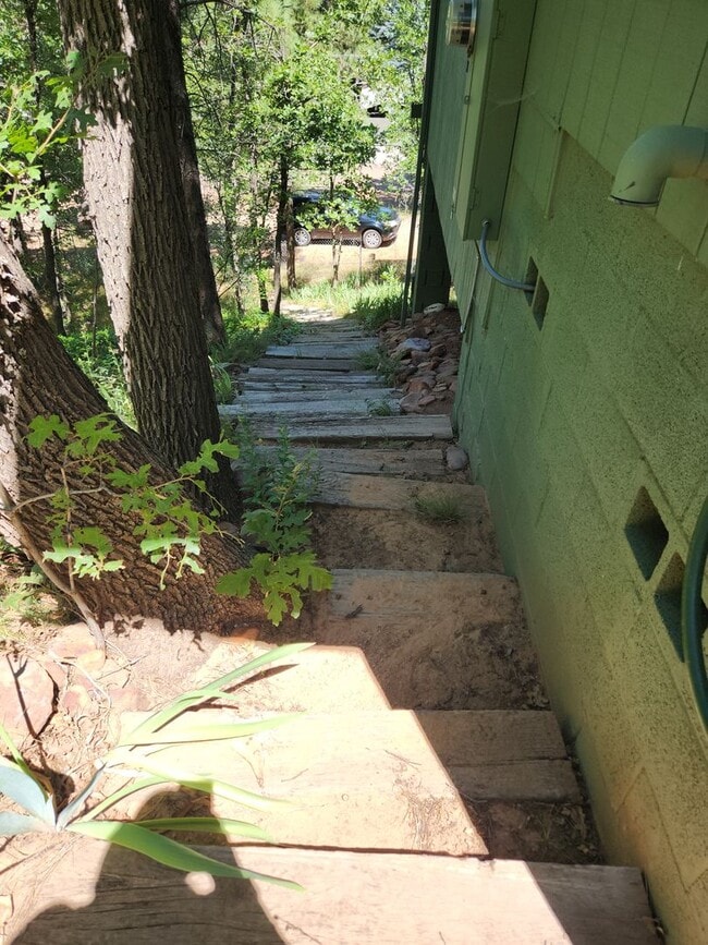 Building Photo - Mountain Getaway ~ 2 Bed / 2 Bath for Lease