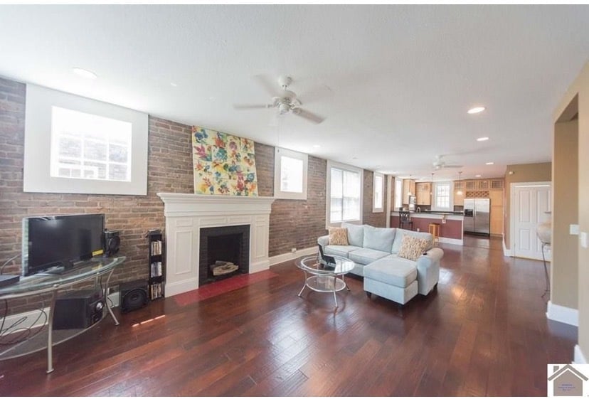 421 N 6th St Unit 200, Paducah, KY 42001 Condo for Rent in Paducah