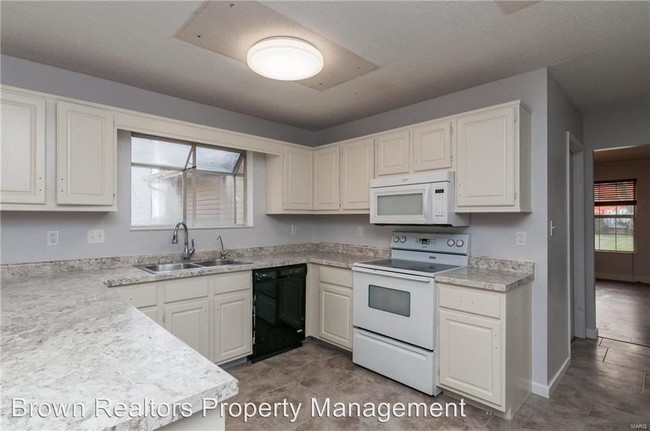 Foto del edificio - 1018 Timber Creek Ln