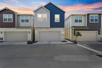 Building Photo - 1519 Beach Oak Dr