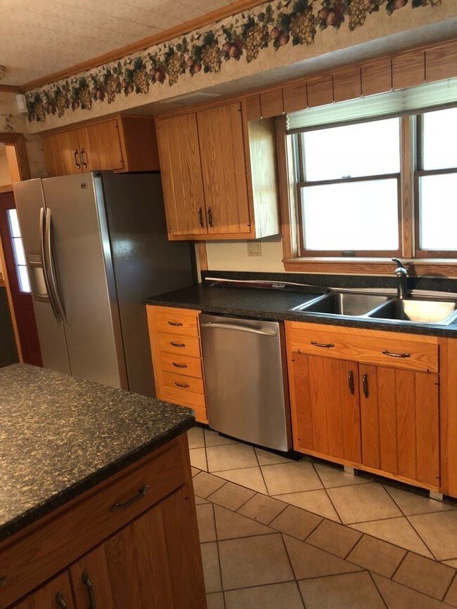 Foto del edificio - 4849 Birchdale Dr