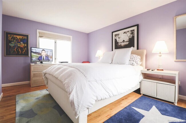 Foto del edificio - 99 Spring Pond Ln