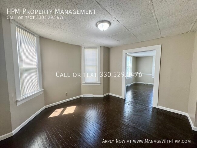 Building Photo - 334 Clarendon Ave NW