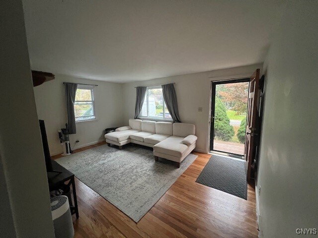 Foto del edificio - 302 Twin Elms Ln