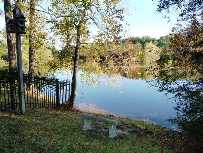 Building Photo - 9527 Sotherloch Lake Dr