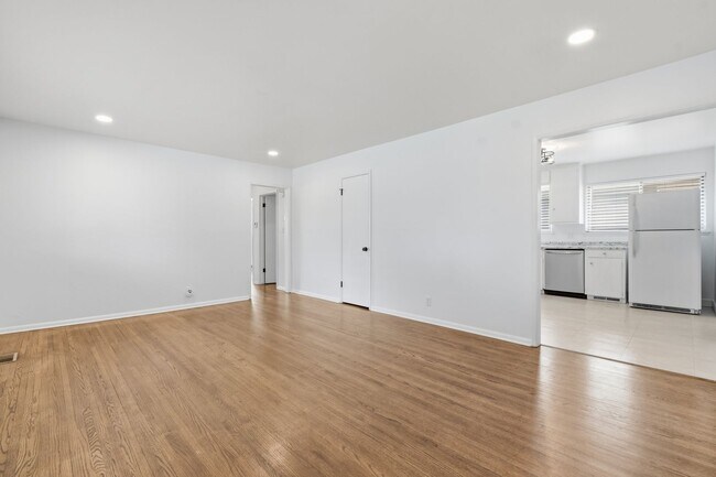 Foto del edificio - 7610 E 21st Pl