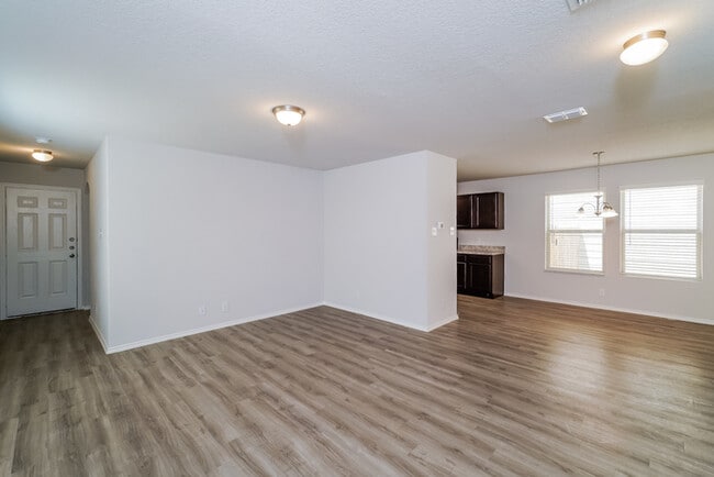 Building Photo - Green Lake Meadow - 10451 Clearwater Way, ...