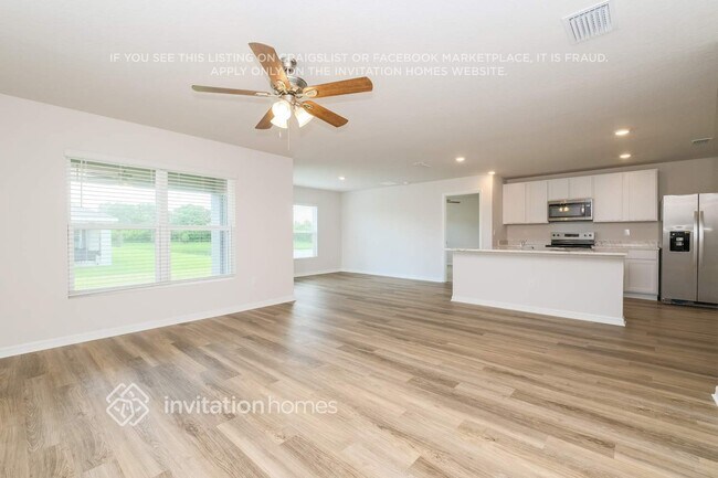 Foto del edificio - 11207 40th Ave E