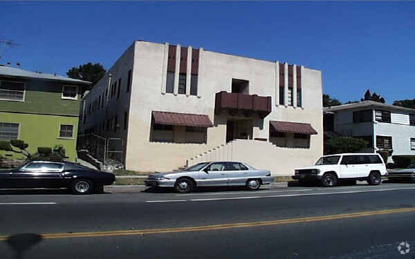 Building Photo - 1515 Silver Lake Blvd