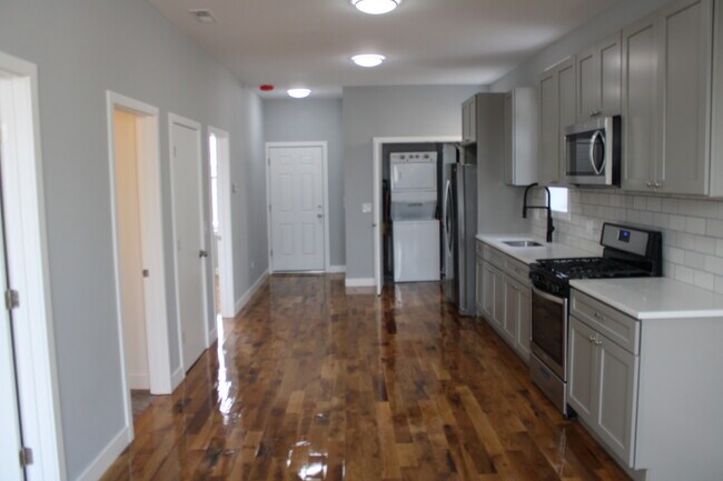 Foto del edificio - 1533 S Ridgeway Ave