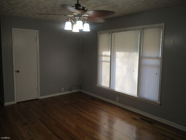 Foto del edificio - 2 br, 1 bath House - 4522 S Handley Ave