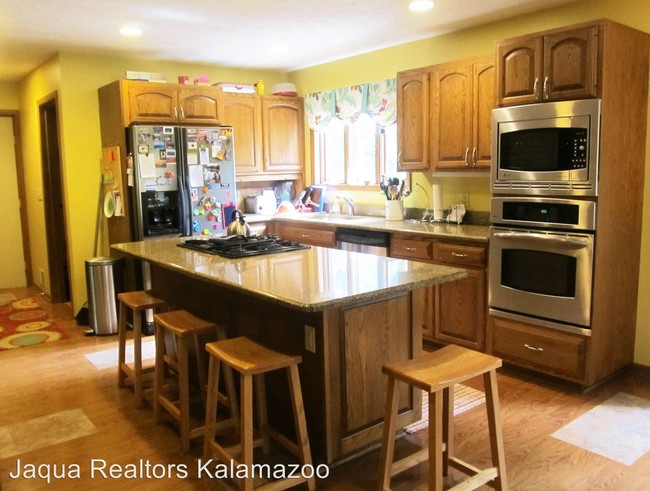 Foto del edificio - 4 br, 2.5 bath House - 370 Sunnywood Drive