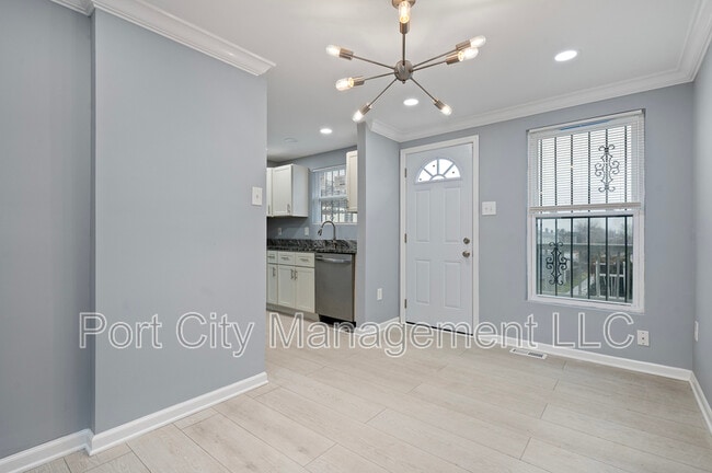 Building Photo - 1507 Retreat St