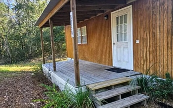 Building Photo - 5250 Oakwood Dr