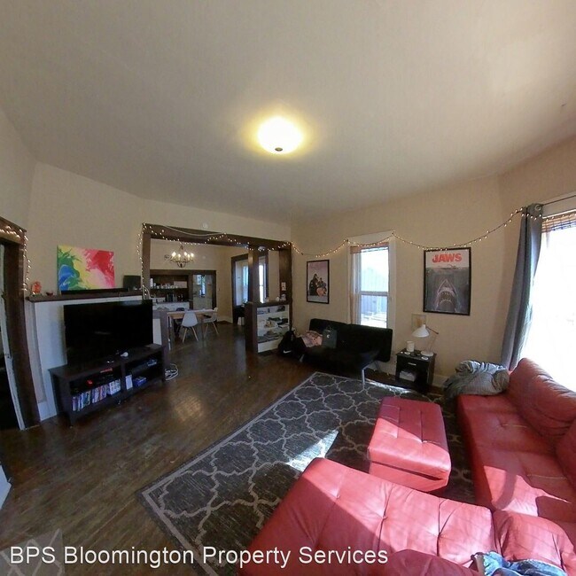 Building Photo - 3 br, 1 bath House - 521 E 2nd St
