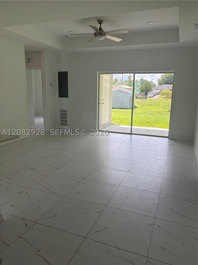 Foto del edificio - 3507 W 15th St