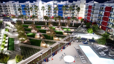 Building Photo - Shores