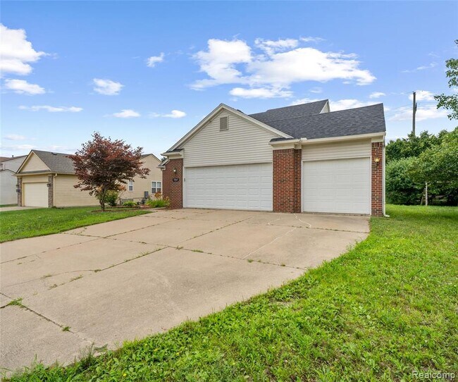 Foto del edificio - 5864 Willow Ridge Dr