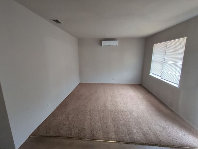 Building Photo - 1718 Mignon Dr