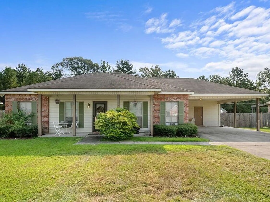 Primary Photo - GREAT HOMES