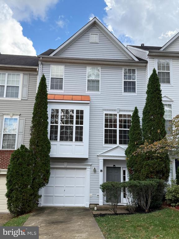 Foto del edificio - 15681 Palermo Terrace